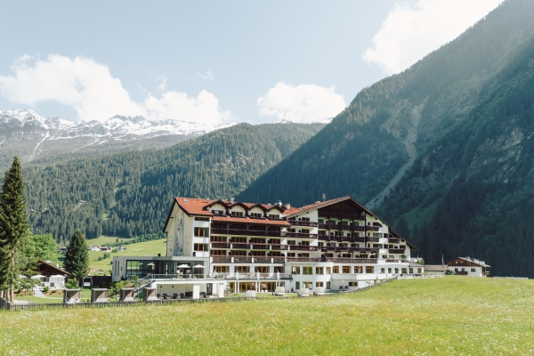 Hotel Weisseespitze